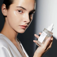 Cargar imagen en el visor de la galería, Madagascar Centella Tone Brightening Capsule Ampoule 100ml.