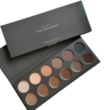 Cargar imagen en el visor de la galería, First Impressions - Paleta de cejas Kara Beauty