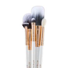 Cargar imagen en el visor de la galería, Kit de brochas Flawless White X 28
