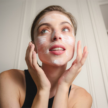 Cargar imagen en el visor de la galería, Embryolisse Lait Crème Retinol Like
