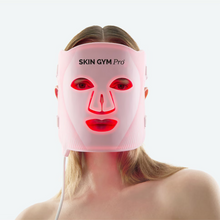 Cargar imagen en el visor de la galería, Pro LED Light Therapy Mask (Máscara de terapia de luz pro)
