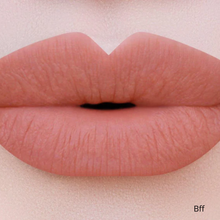 Cargar imagen en el visor de la galería, Matte Lipstick - Set de labiales mate 5pz
