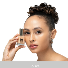 Cargar imagen en el visor de la galería, Suero con color 1st Scene Serum Tinted
