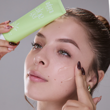 Cargar imagen en el visor de la galería, Gel hidratante con aloe vera
